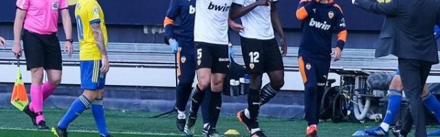 世界杯手机观看app下载-迪亚哈比-卡拉事件梳理：西足坛绝不容忍种族主义